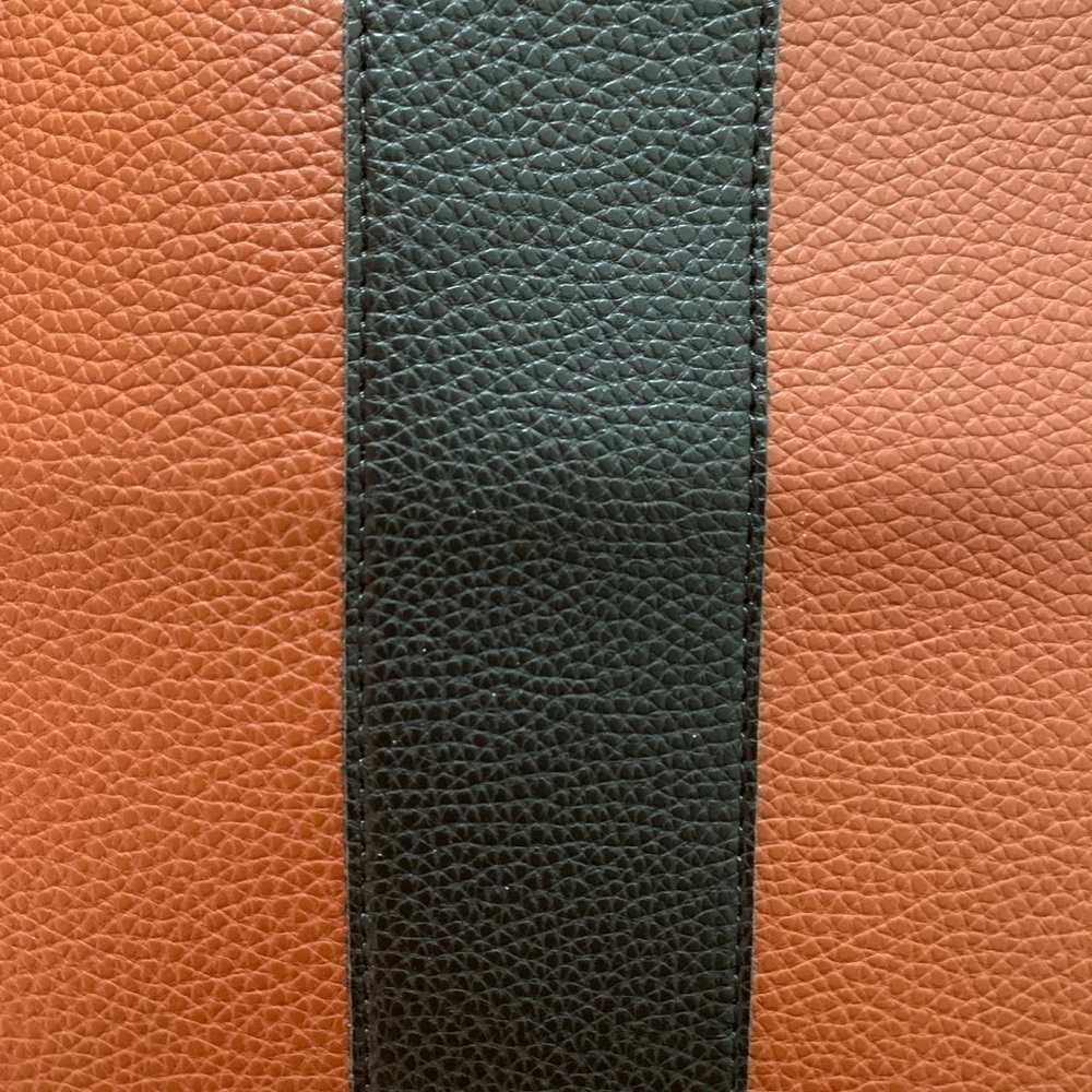 Handbag - Picture 3 of 4